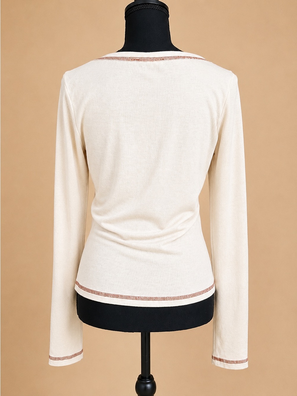 Lush XL Beige Scoop Neck Long Sleeve Knit Top Contrast Stitch NWT - Picture 3 of 7